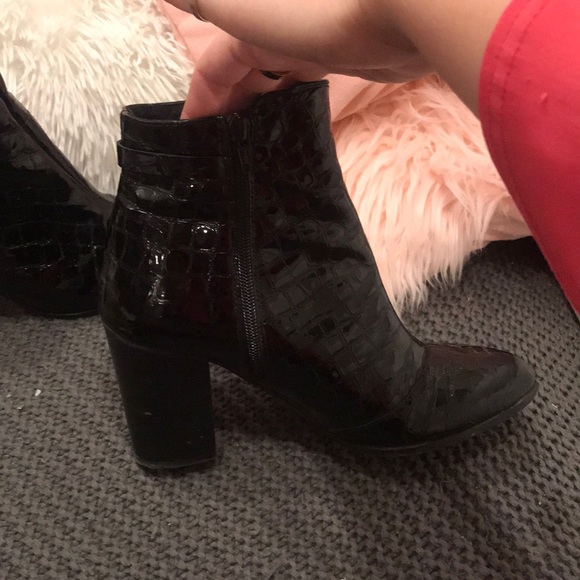 Topshop Black Booties - Picture 3 of 4